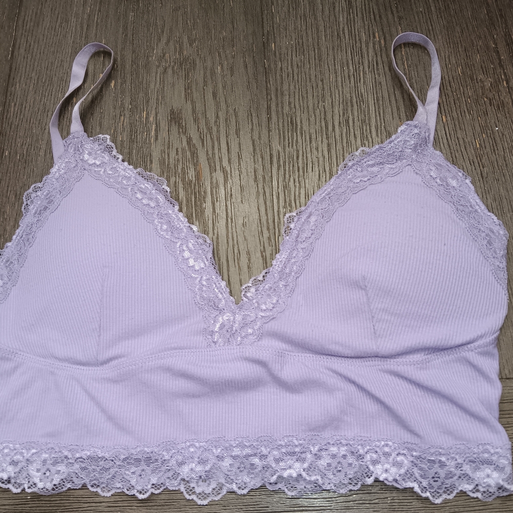 Womens Size Large, Heart Hips Light Purple Lace Bralette